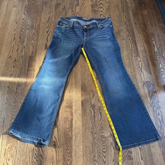 Torrid Women's Blue Boot Cut Jeans - Picture 9 of 9